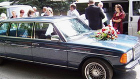 Romantische Hochzeit in schöner Atmosphäre Romantische Hochzeit in schöner Atmosphäre