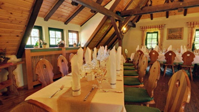 Familienfeiern in unserer Hubertusstube in der Weidmannsruh